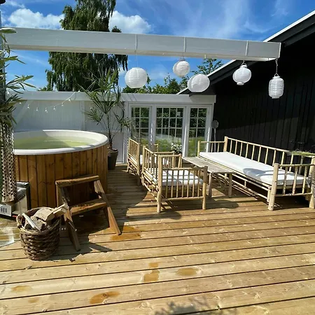 Southern Flair In Modern Danish Summer House Nedre Lysabild